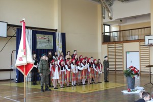 Narodowe Święto Niepodległości w Szkole Podstawowej w Łoniowie