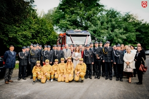 Przekazanie nowego samochodu dla OSP Wólka Gieraszowska