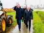 Symboliczne wbicie łopaty pod budowę sieci wodno-kanalizacyjnej 