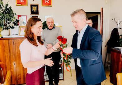 Życzenia i kwiaty z okazji nadchodzącego Dnia Kobiet